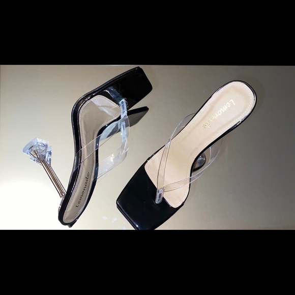 🖤Ariana🖤 - Black Square Heel Thong Sandal - Picture 4 of 4